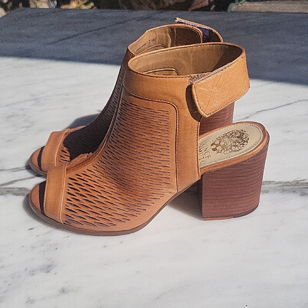 Two by Vince Camuto Tan Peep-Toe Block Heels